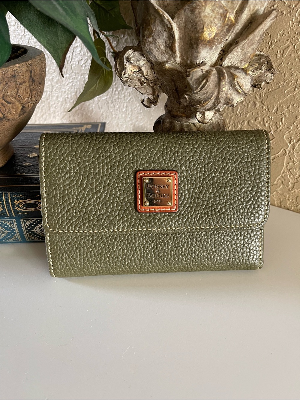 NWT Dooney & Bourke Olive Green Pebbled Leather Wallet with Brown Trim